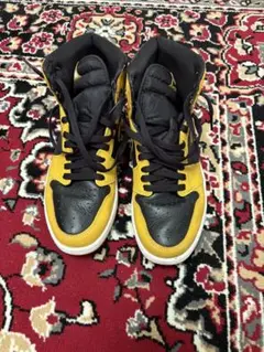 NIKEジョーダンイエロー ブラック ハイカットスニーカー