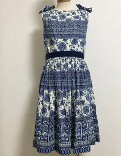 【引越前セール】◆美品◆ロイスクレヨン◆陶器柄ワンピース