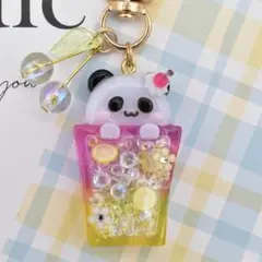 シェイカーキーホルダー　パンダちゃんのトロピカルドリンク