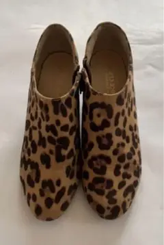 NICE CLAUP ヒョウ柄 ショートブーツ