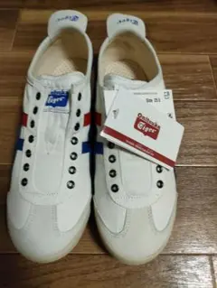 スニーカー