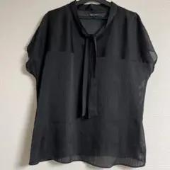 美品　INDIVI インディヴィ　シアーサテンストライプボウタイブラウス　洗える