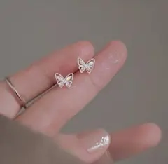 シンプル ピアス バタフライ お仕事 蝶 プライベート カラフル 小さめ