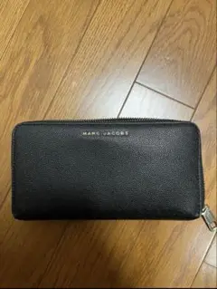 MARC JACOBS ブラック長財布