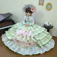 リカちゃんハンドメイド服　パステル♡なないろのドレス