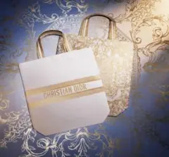 Dior　クリスマス　ホリデー　ノベルティ　限定　トートバッグ Amazon | ディオール Dior トートバッグ 2023 クリスマス
