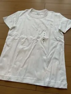 UNIQLO レディース　クルーネックTシャツ ホワイト　新品タグ付き未使用
