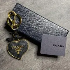 【人気】PRADA キーホルダー 小物 ストラップ 高級 バッグ チャーム レア
