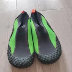 アクアシューズ 25cm 黄緑 黒 AQA