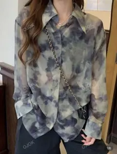SHEIN　青とグレーの長袖シャツ