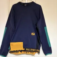 NIKE ナイキ　トレーナー
