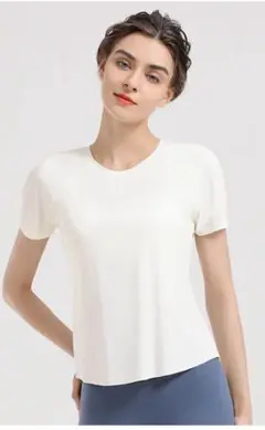 スポーツTシャツ　ホワイト　M　冷感素材　接触冷感　プリーツ　Tシャツ　ウェア