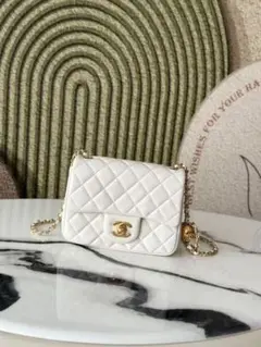Chanel ホワイト ショルダーバッグ