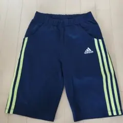adidas ネイビー ストライプ 半ズボン