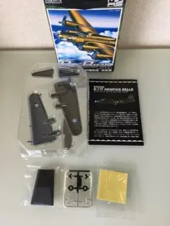 メンフィスベル 機長直筆サイン入りTシャツ & B-17(レベル・ハセガワ×２) メンフィスベル 機長直筆サイン入りTシャツ & B-17(レベル