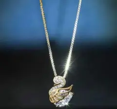 新品未使用 ゴールドジルコニアスワンモチーフネックレス 白鳥 プレゼント 記念日