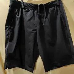 ユニクロ ハーフパンツ ブラックM