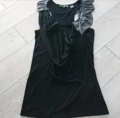 MissMe ノースリーブ フリル付き 黒 トップス