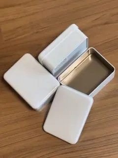 白い金属製収納用缶 6個セット
