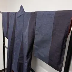 縦縞柄に亀甲の紬の小紋 着物 藍染
