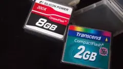 Silicon Power 8GB & Transcend 2GB Compac