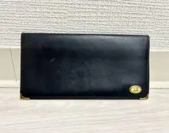 dunhill ダンヒル　黒いレザー長財布 金色ロゴ付き