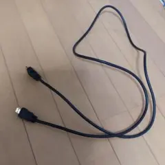 HDMI ケーブル