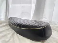 ベ*パ様 Y’S GEAR(YAMAHA):ワイズギアSR400タックロールシー Webike | Y'S GEAR(YAMAHA) ワイズギア(ヤマハ) SR400タック