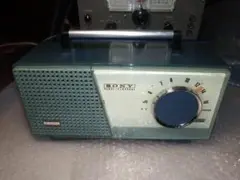 ナショナル製　真空管式ポータブルラジオ（ジャンク品）　MODEL 4W-260 ナショナル製 真空管式ポータブルラジオ（ジャンク品） MODEL 4W-260