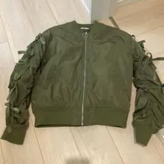 Item thumbnail for item 24edb38c-c7dd-4aa3-a60d-f19292d6bfb1