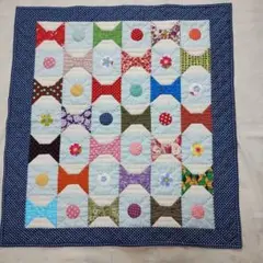 ♡クローバー様♡専用　パッチワークタペストリー　ボウタイ