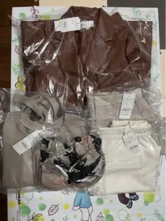 新品、未使用リエンダ2023年福袋アウター入り5点セットMサイズ