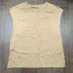 SENSE OF PLACE 薄めのブラウン ノースリーブ Tシャツ