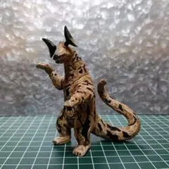 【エレキング１体】ウルトラ怪獣 【はしもとみお】