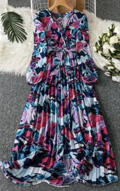 未使用品❣️SHEIN シーイン　長袖花柄ワンピース　size L