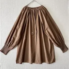 C’EST MOIJEU/ブラウン 長袖 シャツ ギャザー入り 袖シャーリング