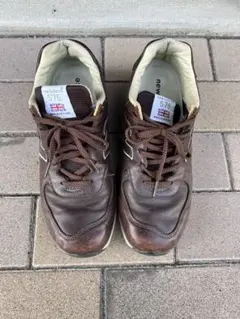 new balance 576 ブラウンレザー スニーカー