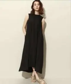 美品　UNITED ARROWS 黒　ワンピース