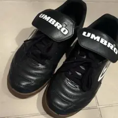 UMBRO スニーカー　24cm