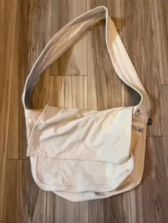 VD.L.C クリーム色 ショルダーバッグ