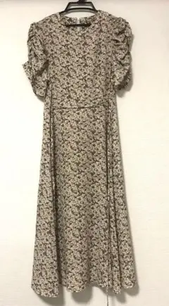 花柄パフスリーブロングワンピース