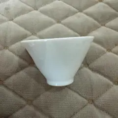 ホワイト円錐形陶器茶碗65