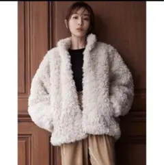 CLANE CURL FUR SHORT COAT