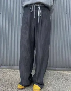 グレー ストライプ ワイドパンツ