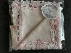 近沢レース 豚に真珠　タオルハンカチ ピンク