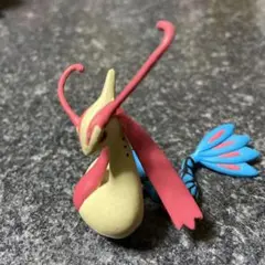 立体ポケモン図鑑　遊泳　ミロカロス　ヒンバス　希少　フィギュア　1/40モンコレ 立体ポケモン図鑑 ヒンバス ミロカロス 遊泳ポーズ フィギュア