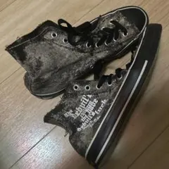 ハイカットスニーカー
