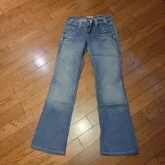 ✴️新品✴️ヤヌークジーンズ