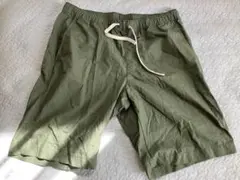 無印良品　オリーブ色 Mサイズ ショートパンツ