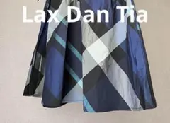 Lax Dan Tia ロングフレアスカート